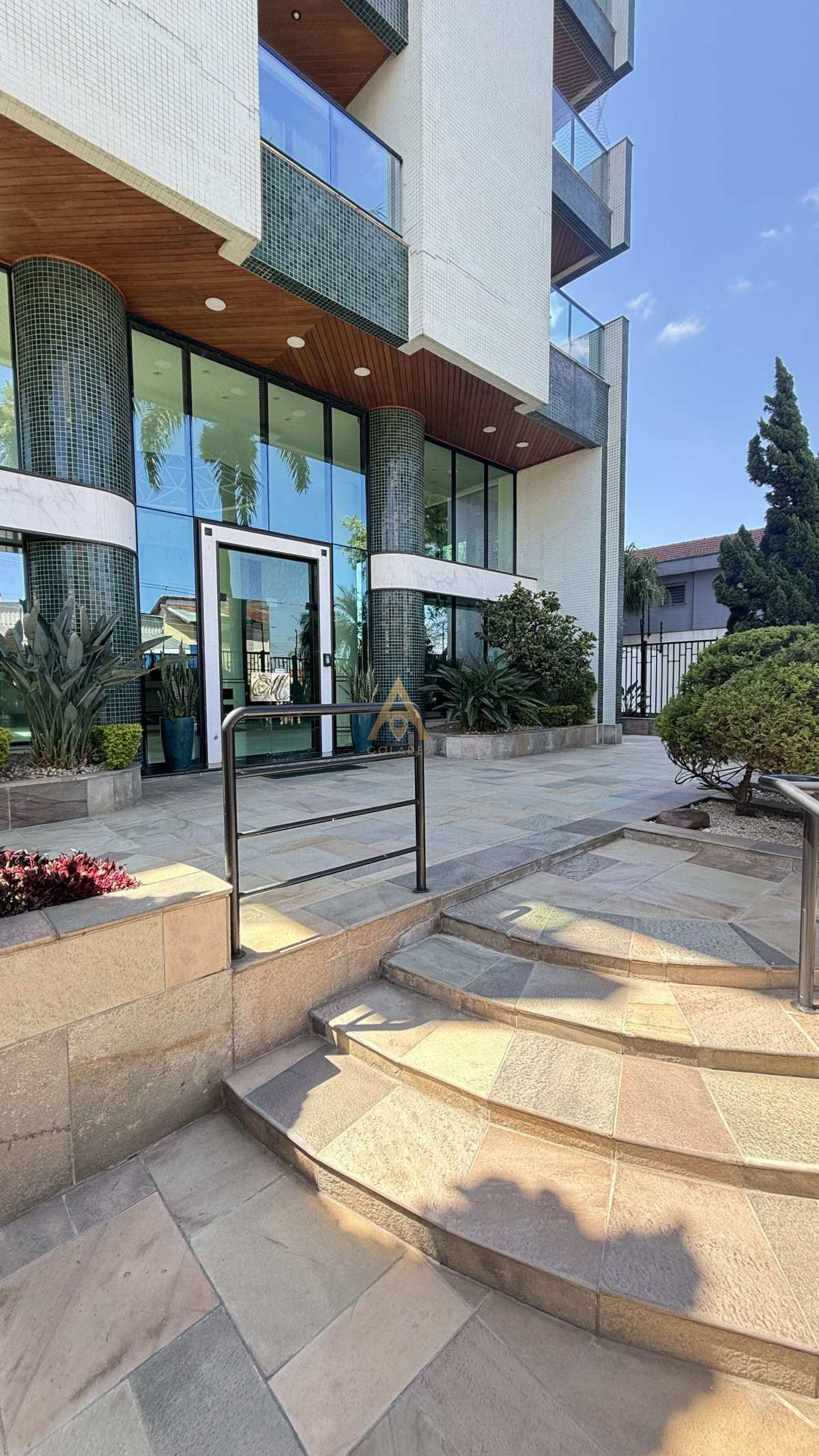 Apartamento à venda com 3 quartos, 182m² - ,