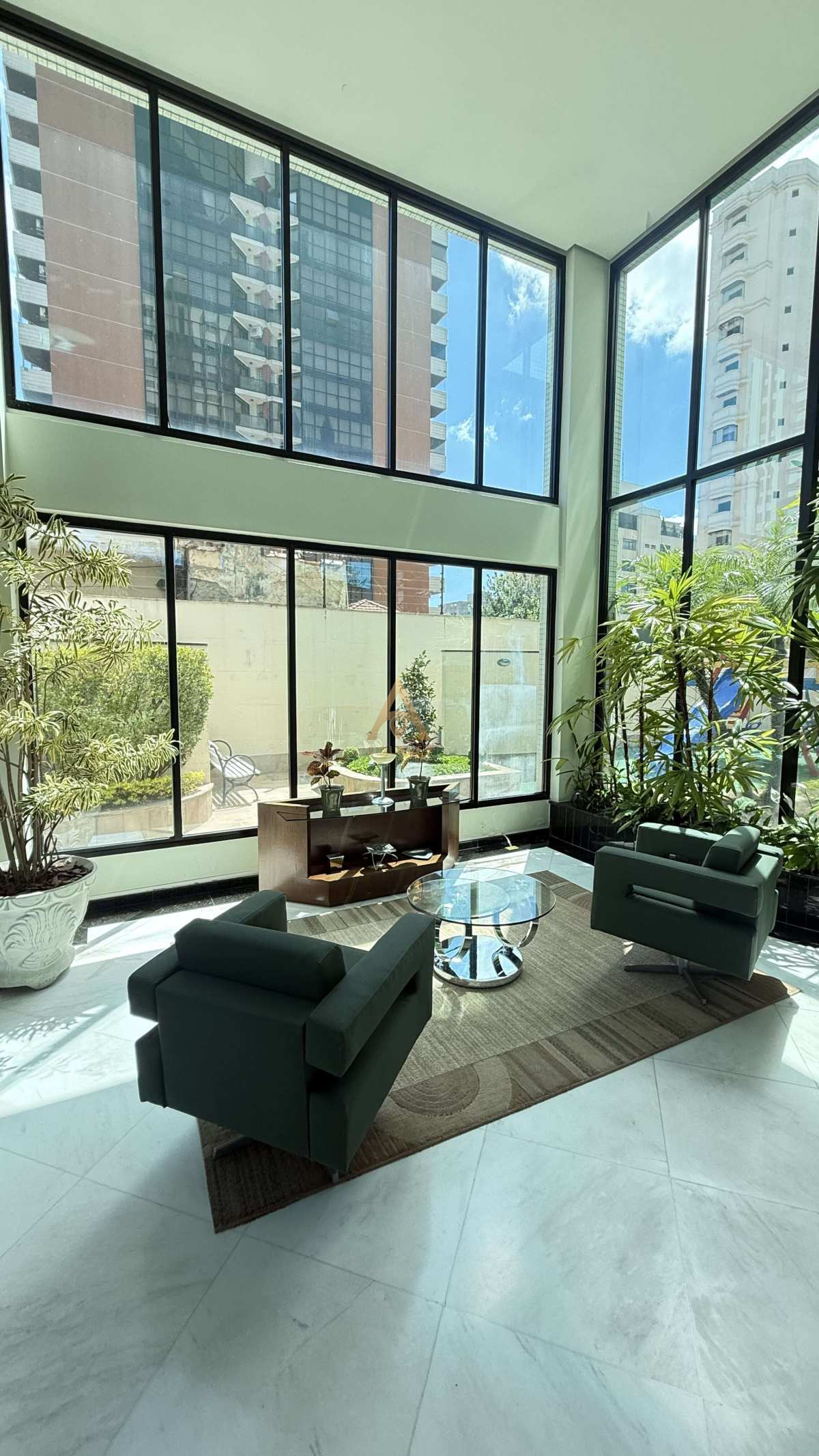 Apartamento à venda com 3 quartos, 182m² - ,